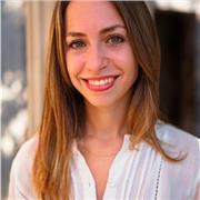 Insegnante di Lingua e letteratura inglese nella scuola secondaria, offro lezioni private di inglese per studenti e adulti.